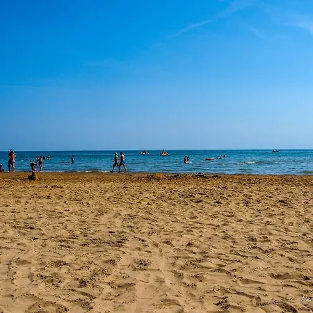 Comfortable And Bright Flat - Beahost Бибионе